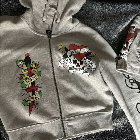 Ed hardy short set ! - Picture 5 of 5